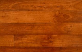 plancher bois massif foncé