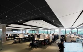 faux-plafonds dans bureaux